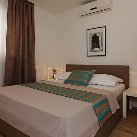 Iris Apartments Bol (Adults Only) المظهر الخارجي الصورة