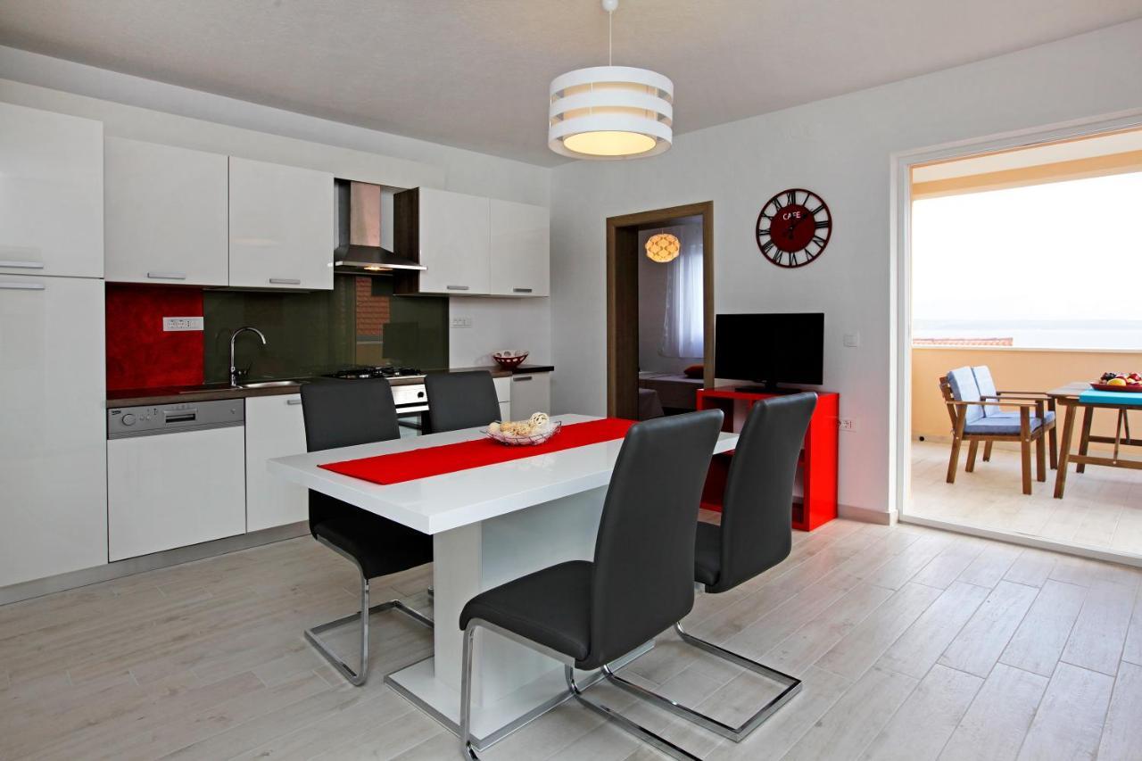 Iris Apartments Bol (Adults Only) المظهر الخارجي الصورة