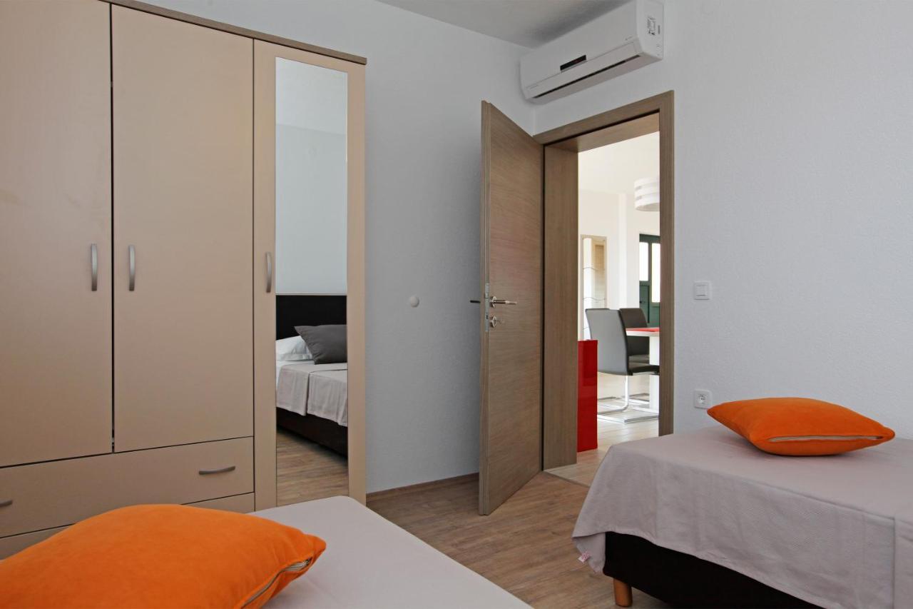 Iris Apartments Bol (Adults Only) المظهر الخارجي الصورة
