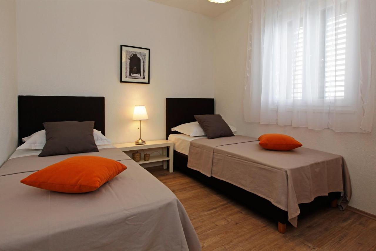 Iris Apartments Bol (Adults Only) المظهر الخارجي الصورة